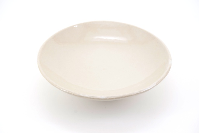 Schaaltje op voet kleur Winterwit glans 17.5cm