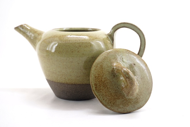 Theepot in Matchagreen glazuur